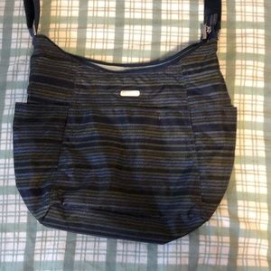 Gently used, durable, baggallini bag! (purse)